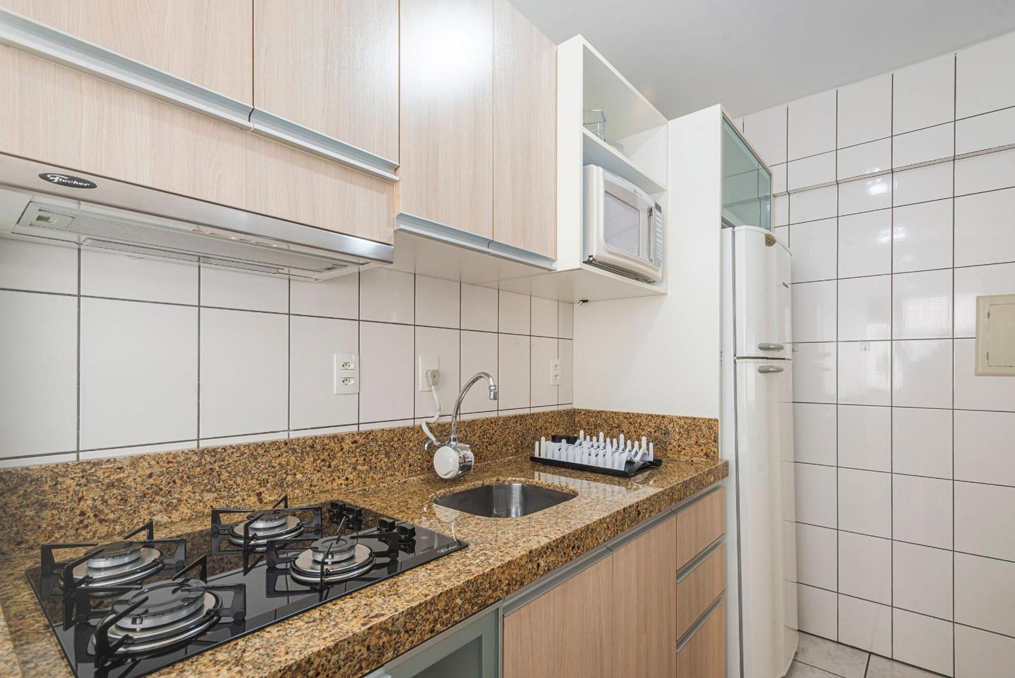 Apartamento Slns043 - Ape 2q+2wc Em Localizacao Privilegiada Balneario Camboriu
